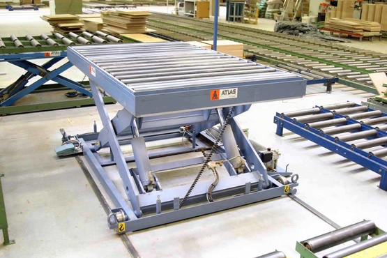 Las mesas de la série BFX han sido especialmente concebidas para la indústria maderera. Diseñadas para la transferencia de maderas en posición baja.Capacidades hasta 1500 daN,Carrera hasta 800 mm